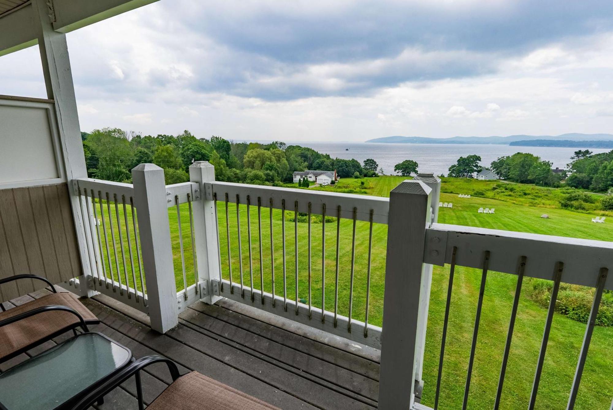 Fireside Inn, Ocean'S Edge Belfast Exteriör bild