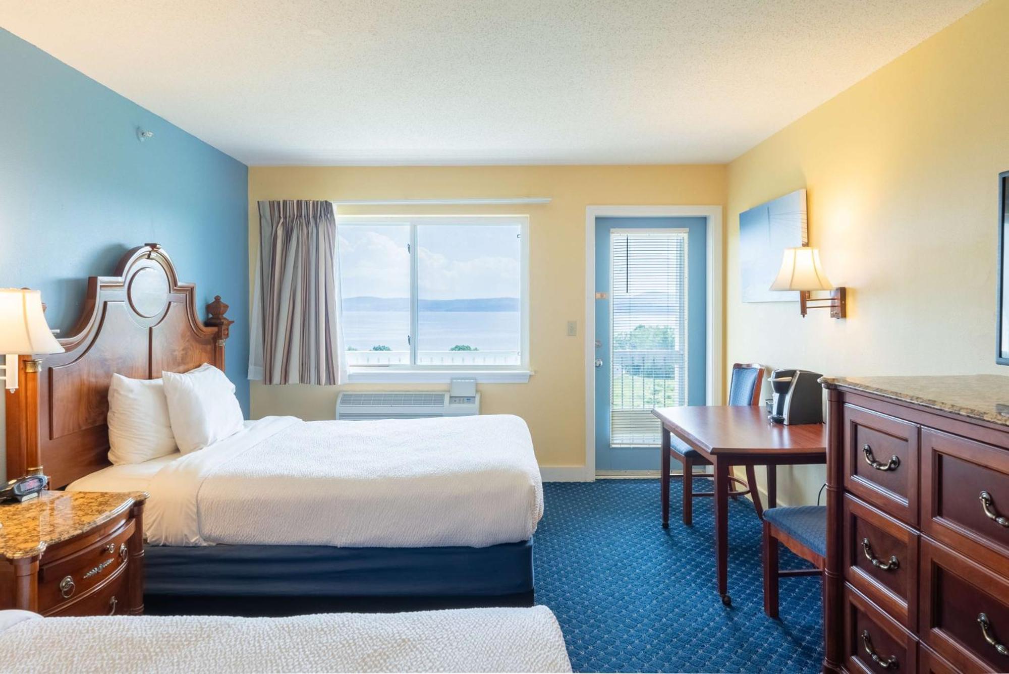 Fireside Inn, Ocean'S Edge Belfast Exteriör bild