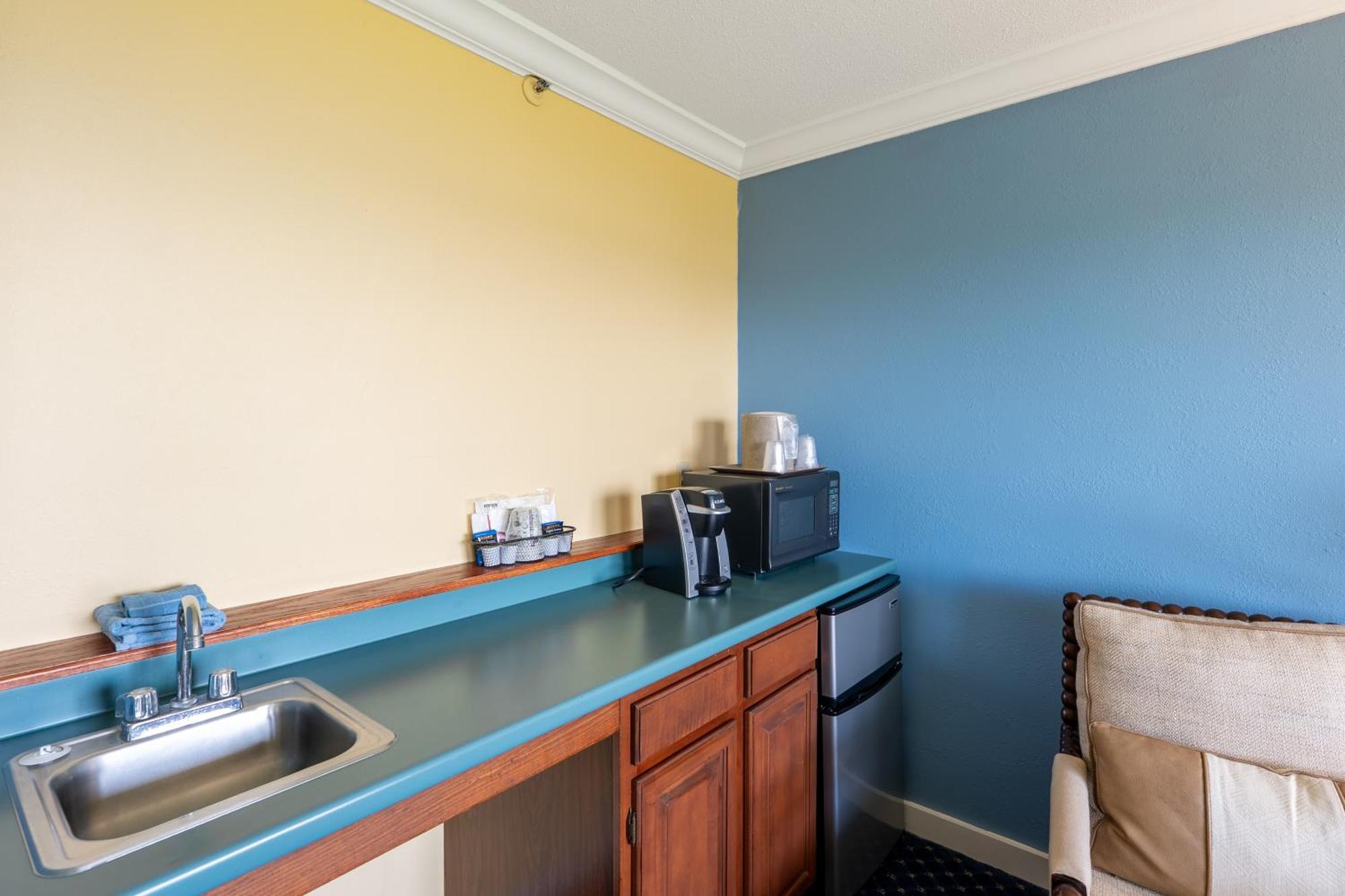 Fireside Inn, Ocean'S Edge Belfast Exteriör bild